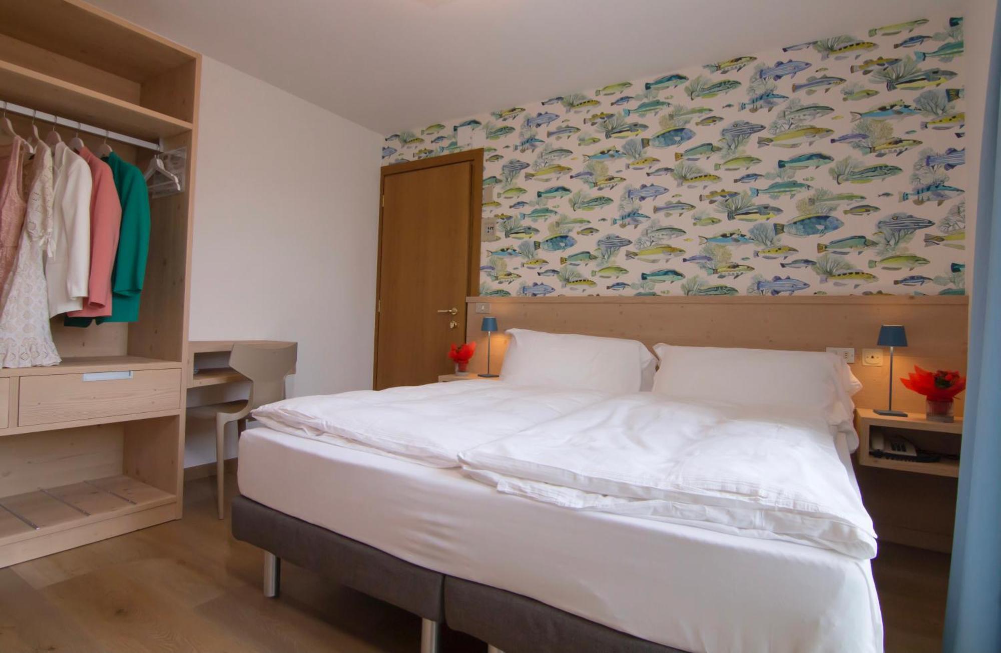 Hotel Miralago Bossico Стая снимка