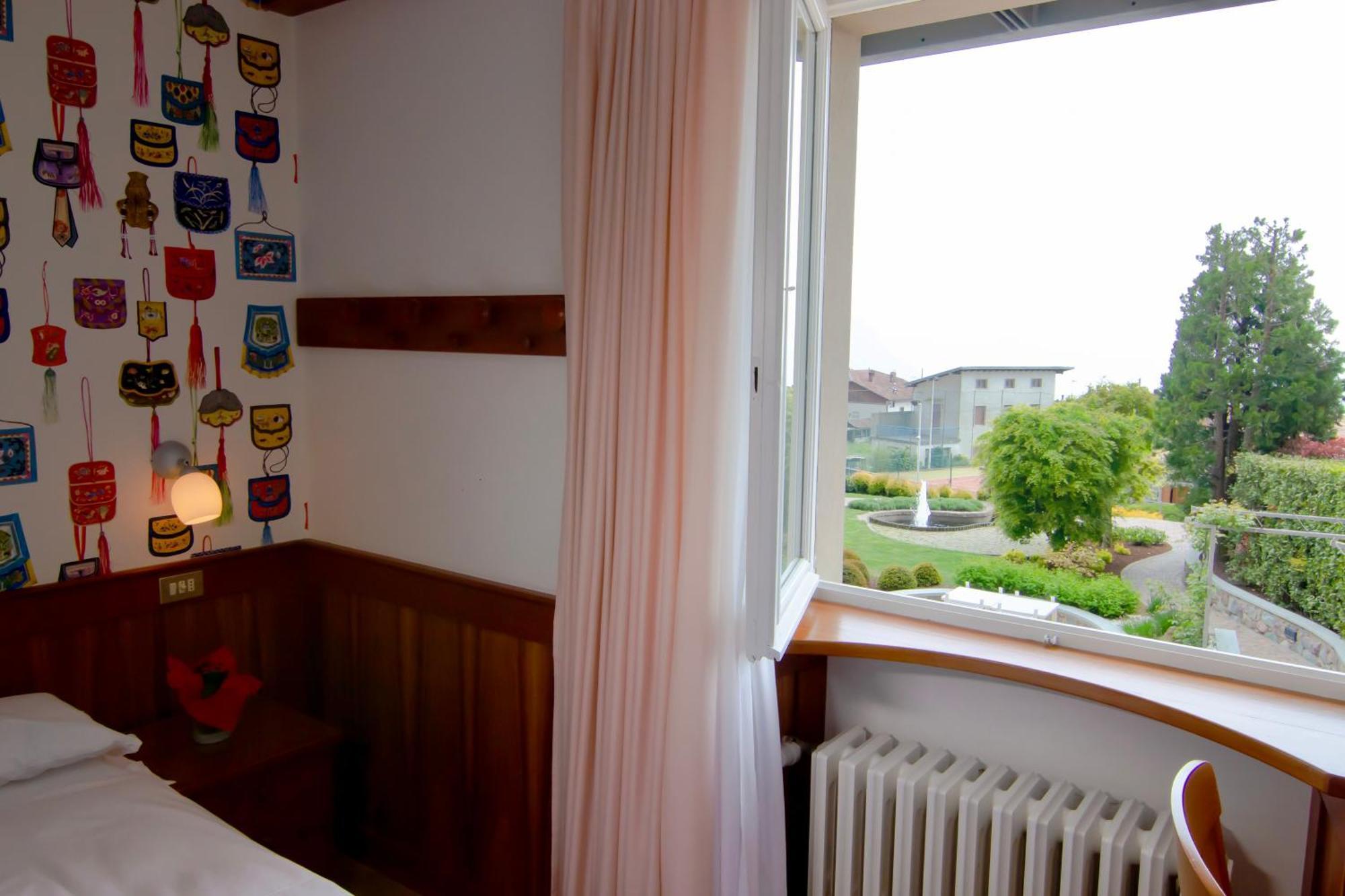 Hotel Miralago Bossico Стая снимка