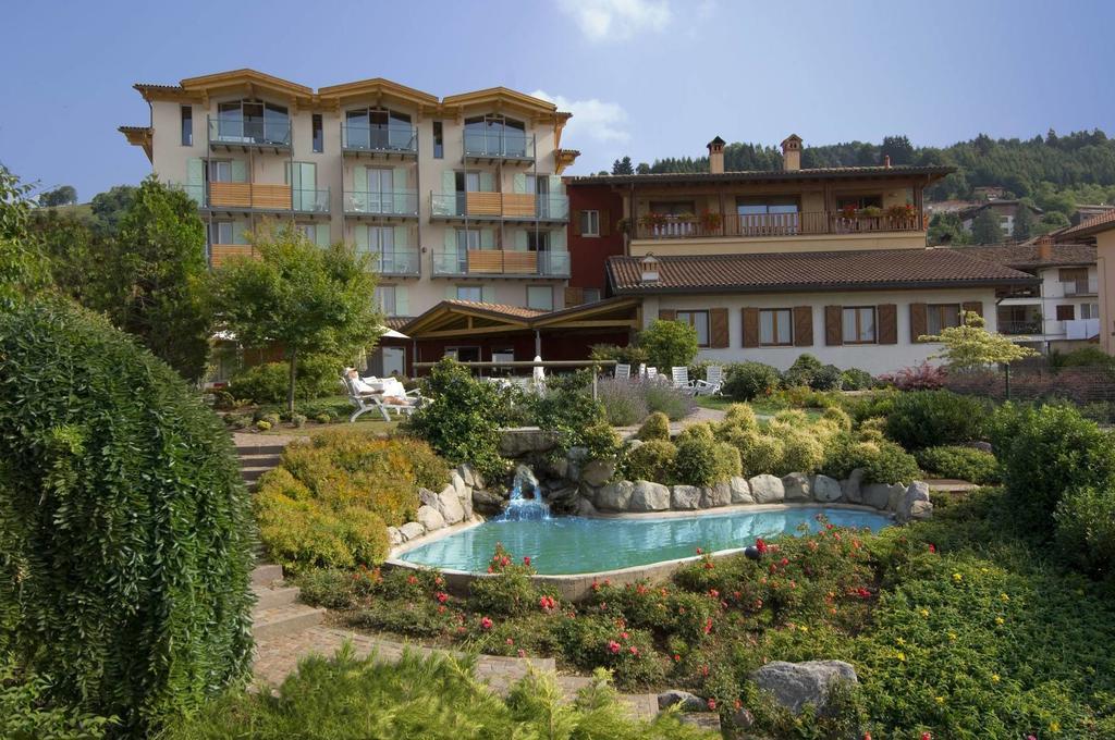 Hotel Miralago Bossico Екстериор снимка